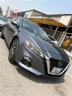 نيسان ألتيما